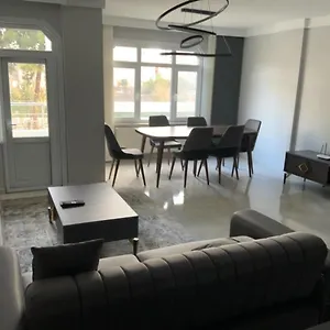 Luxury Z-apart Family Homes 2 Bedrooms Wifi Near Metro Zeytinburnu Apartment