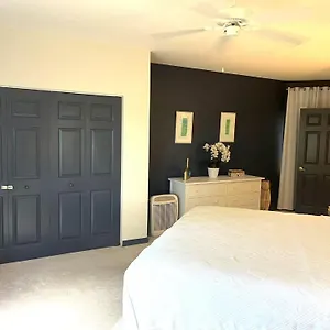  Apartment Living At The Retreat Cayman Islands